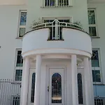 Beautiful Place To In Elvis *